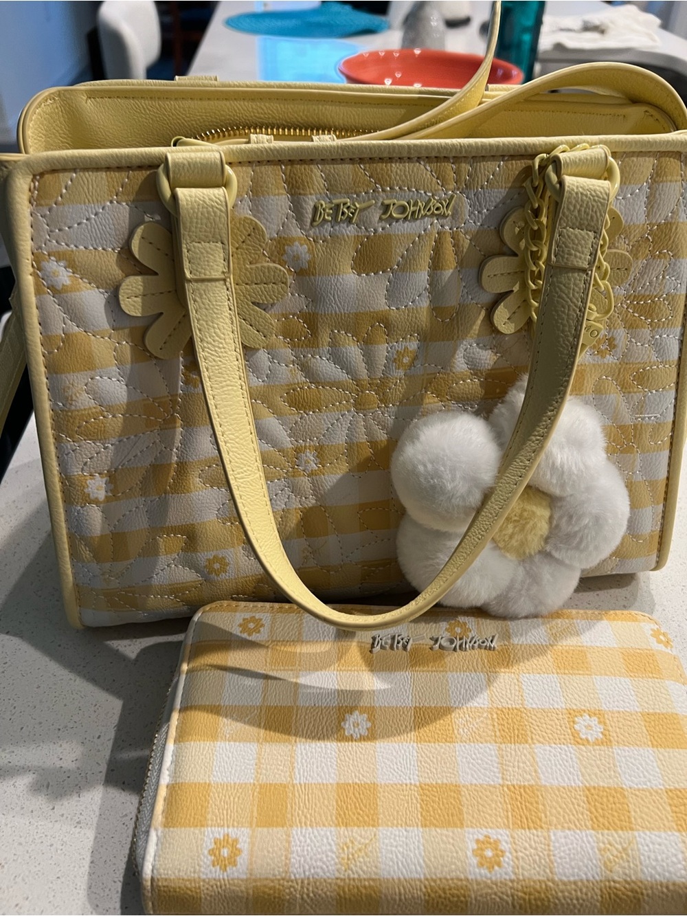 Betsey Johnson Yellow Gingham Daisy Tote and Wallet Set - Picture 3 of 10